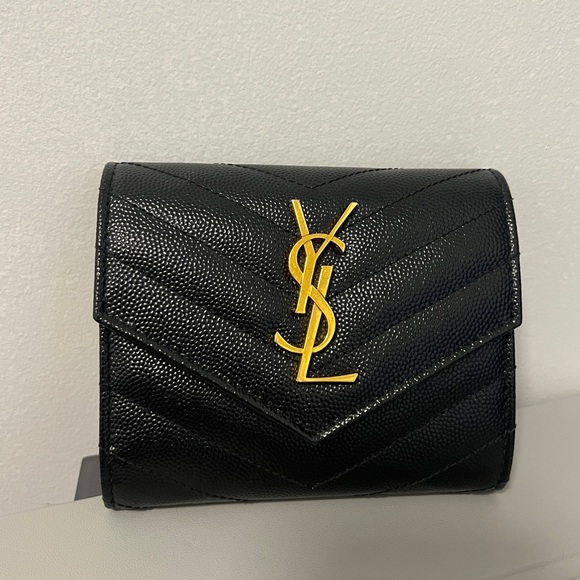 YSL Wallet - Picture 5 of 6